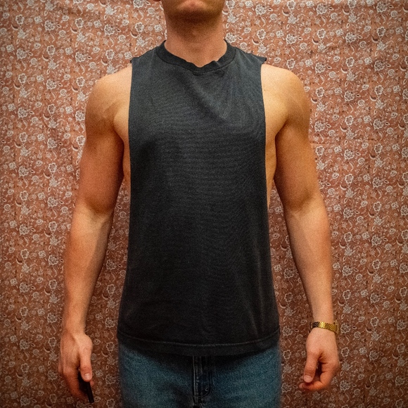 plain black muscle tee